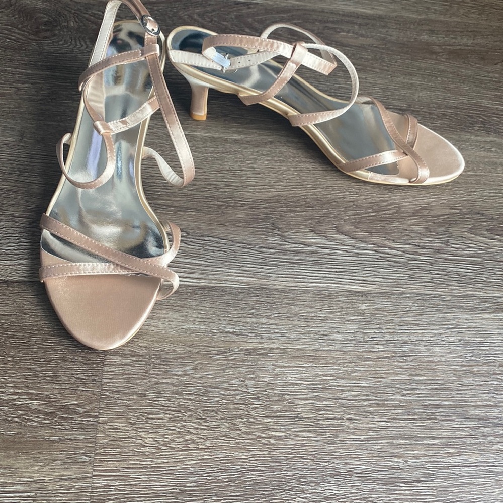 Champagne bridesmaid shoes